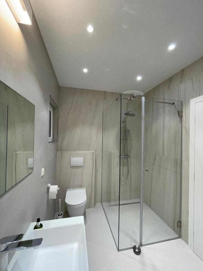 Apartment Rahat Liznjan Exterior photo